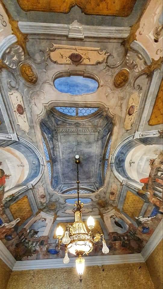 villa monastero - inside roof
