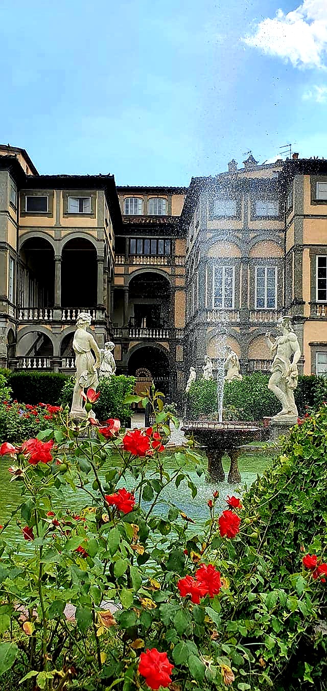 palazzo pfanner in Lucca
