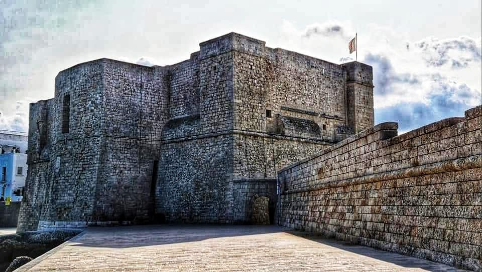 monopoli castle